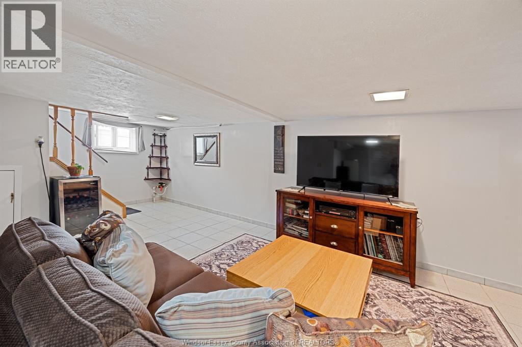 1863 Pillette, Windsor, Ontario  N8T 1P2 - Photo 21 - 26023096