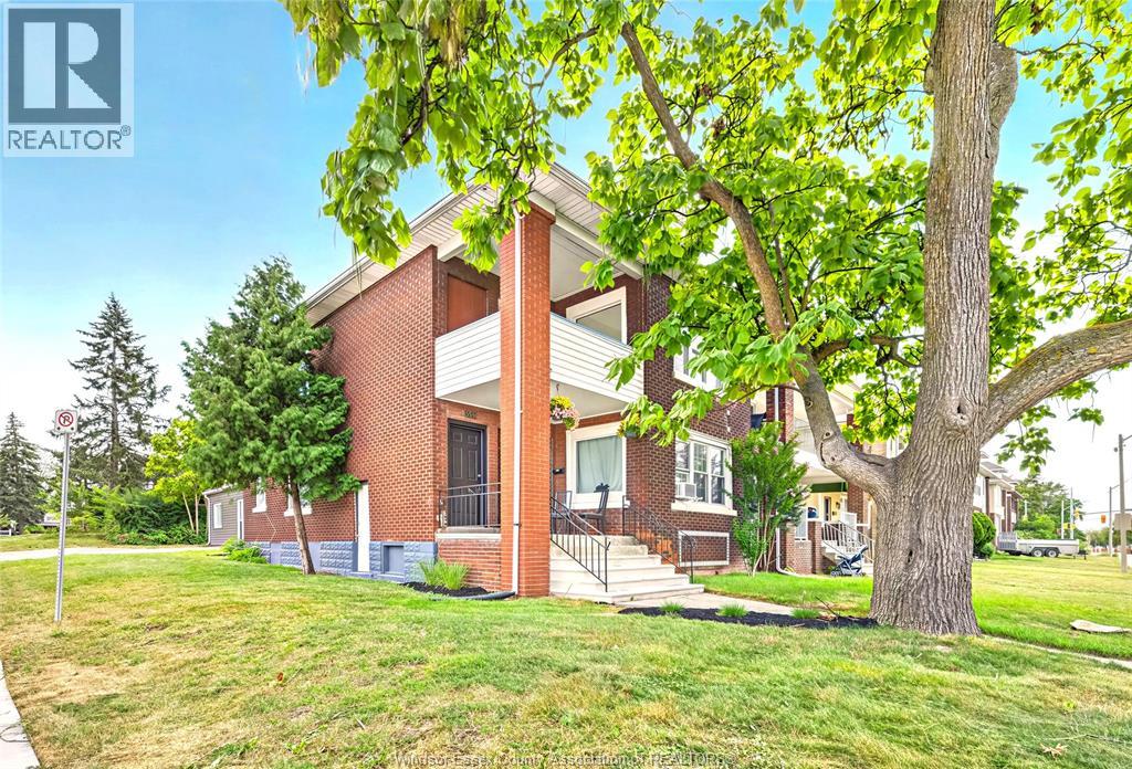 597-599 GILES BOULEVARD East, Windsor, Ontario