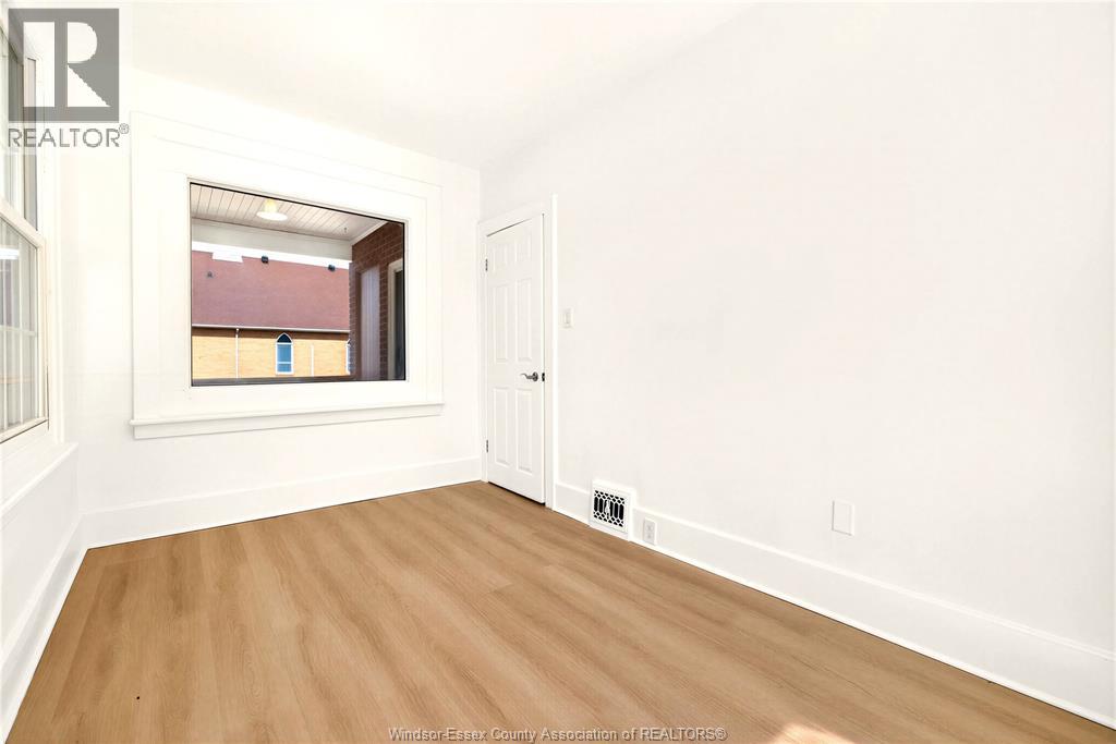 597-599 Giles Boulevard East, Windsor, Ontario  N9A 4E1 - Photo 9 - 26023098