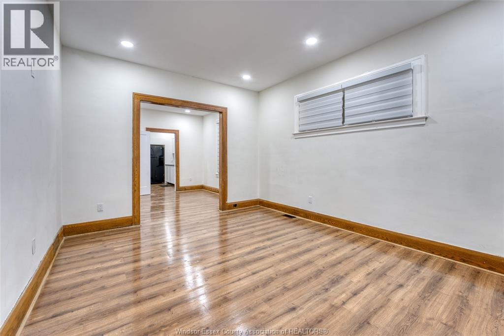 1488 Lincoln, Windsor, Ontario  N8Y 2J1 - Photo 3 - 26023117