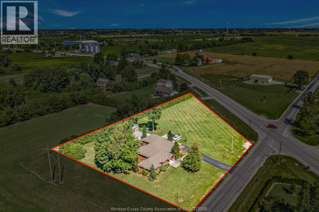 374 Inman Sideroad, Kingsville, Ontario  N0P 2G0 - Photo 2 - 26023114