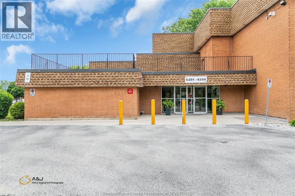 6311 Thornberry Crescent Unit# 300, Windsor, Ontario  N8T 3A5 - Photo 1 - 26023125