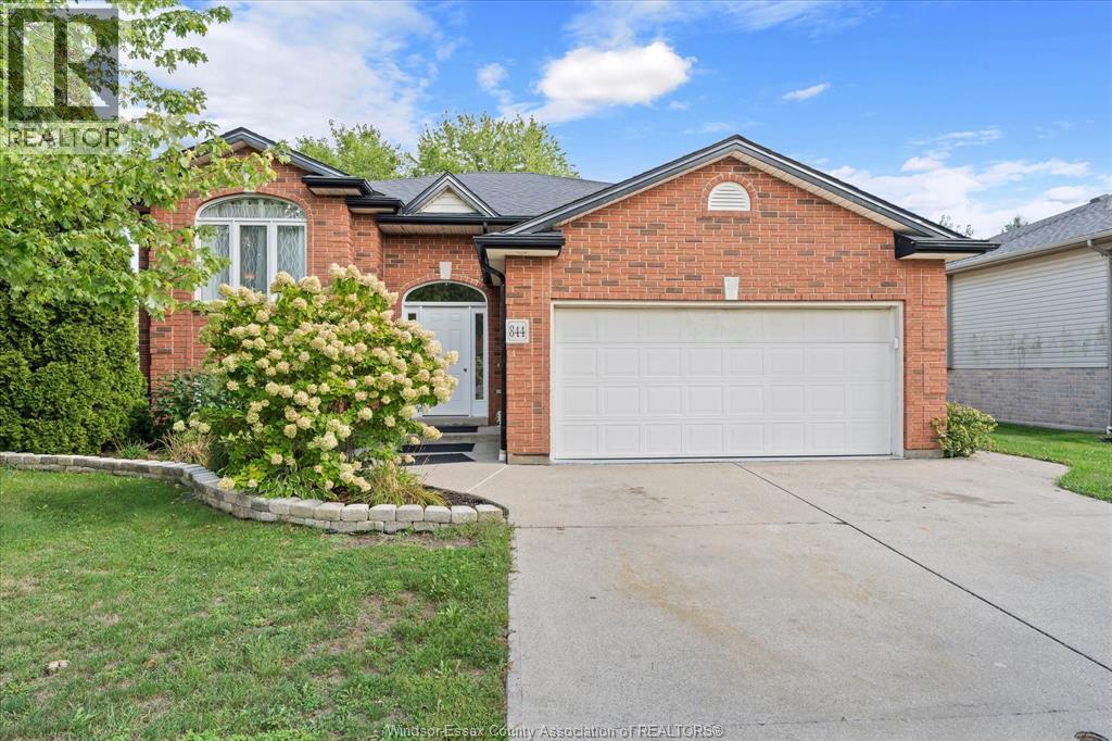 844 Cottage Grove, Kingsville, Ontario  N9Y 3X8 - Photo 3 - 26023152