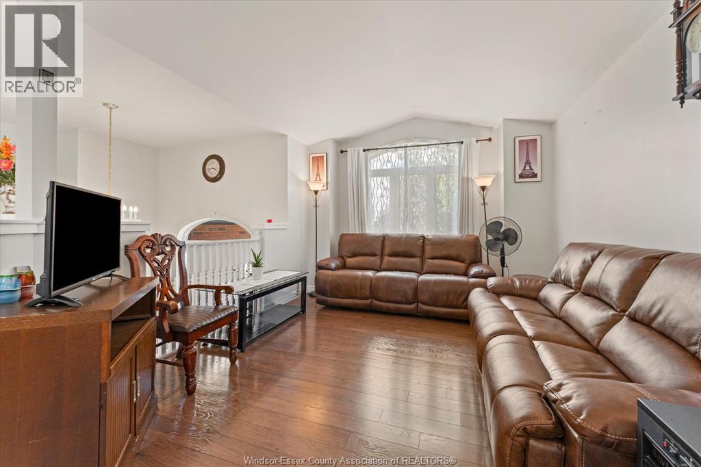 844 Cottage Grove, Kingsville, Ontario  N9Y 3X8 - Photo 6 - 26023152