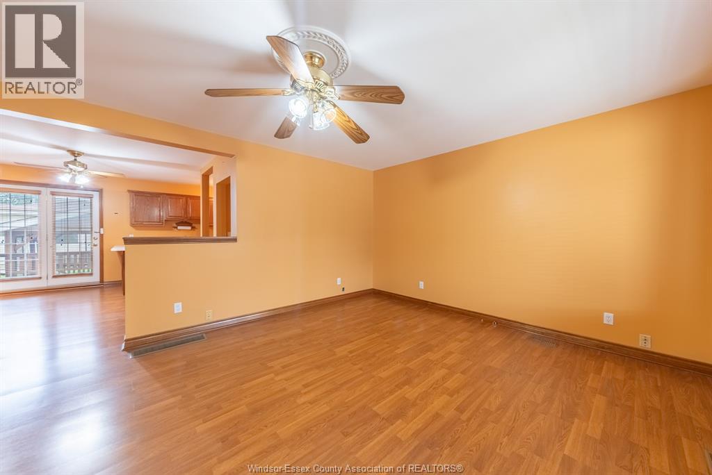 12353 Tecumseh Road East, Tecumseh, Ontario  N8N 1M5 - Photo 6 - 26023170