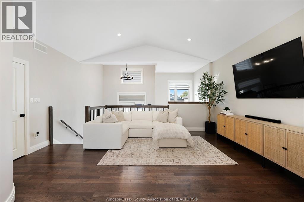 378 Welsh, Amherstburg, Ontario  N9V 0E7 - Photo 10 - 26023153