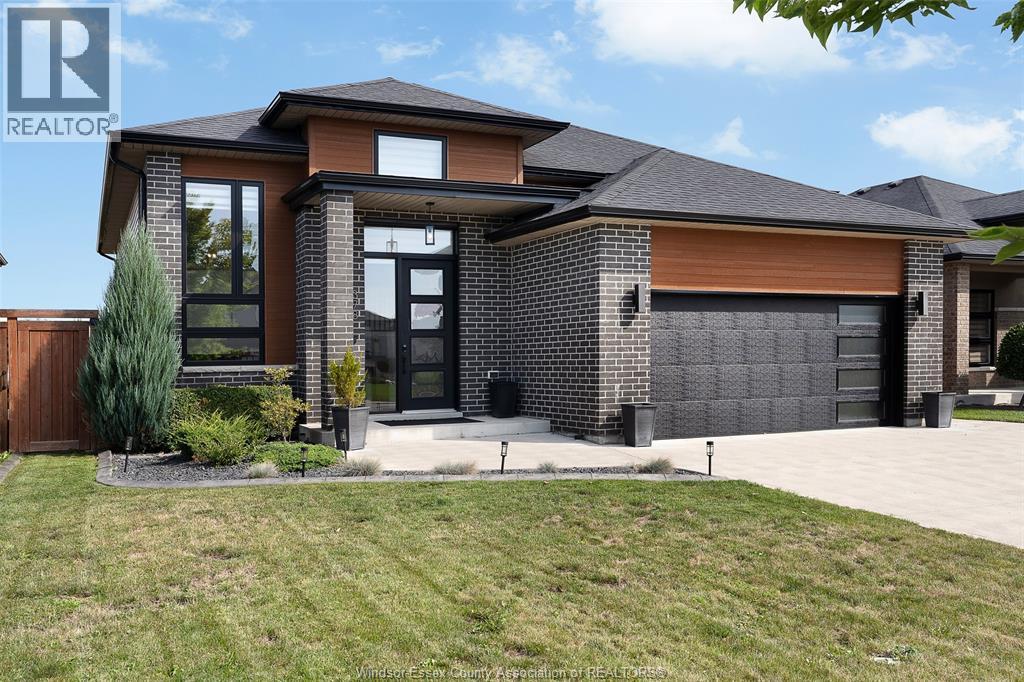 378 Welsh, Amherstburg, Ontario  N9V 0E7 - Photo 2 - 26023153