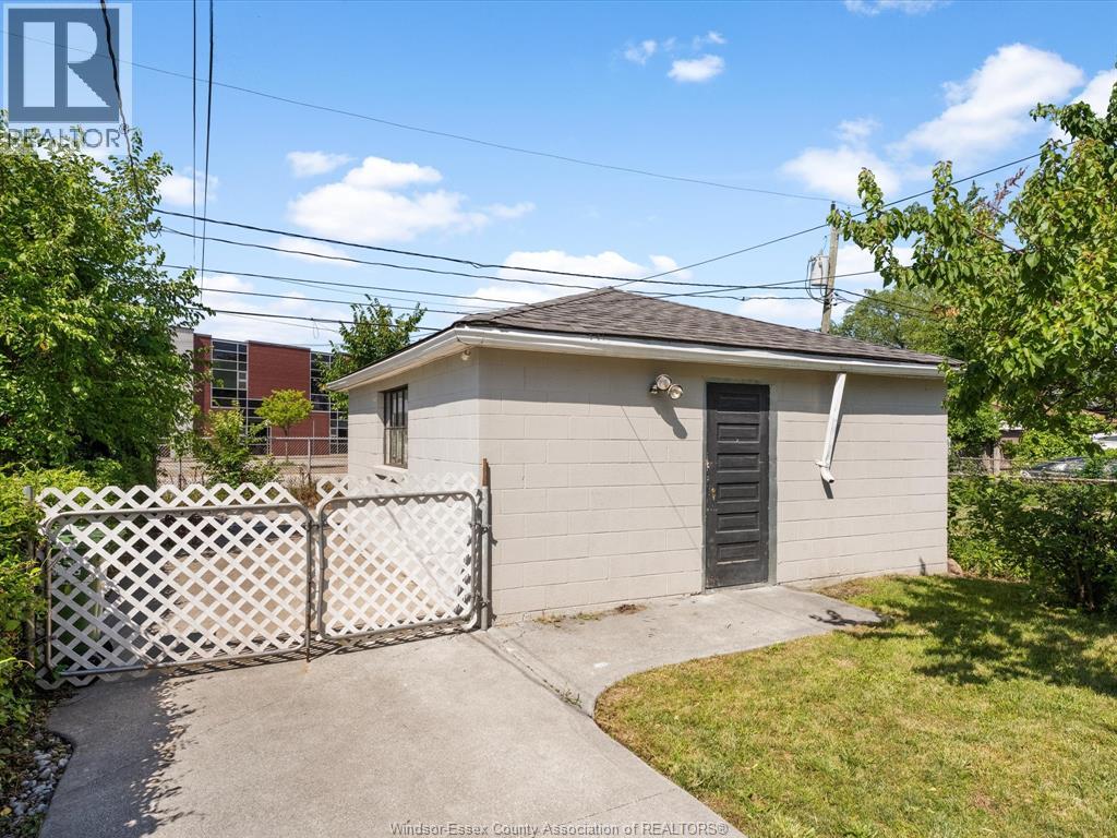 477 Pierre Avenue, Windsor, Ontario  N9A 2J9 - Photo 25 - 26020569