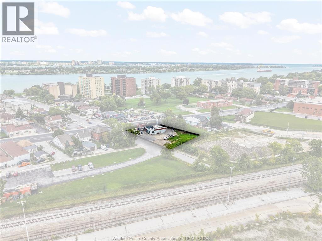 3511 Wyandotte, Windsor, Ontario  N8Y 1G2 - Photo 30 - 26023128