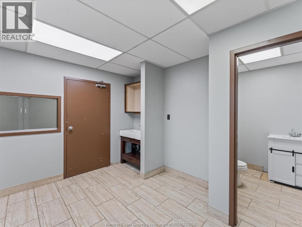 602 Ellis Street West, Windsor, Ontario  N8X 1Y7 - Photo 15 - 26023192
