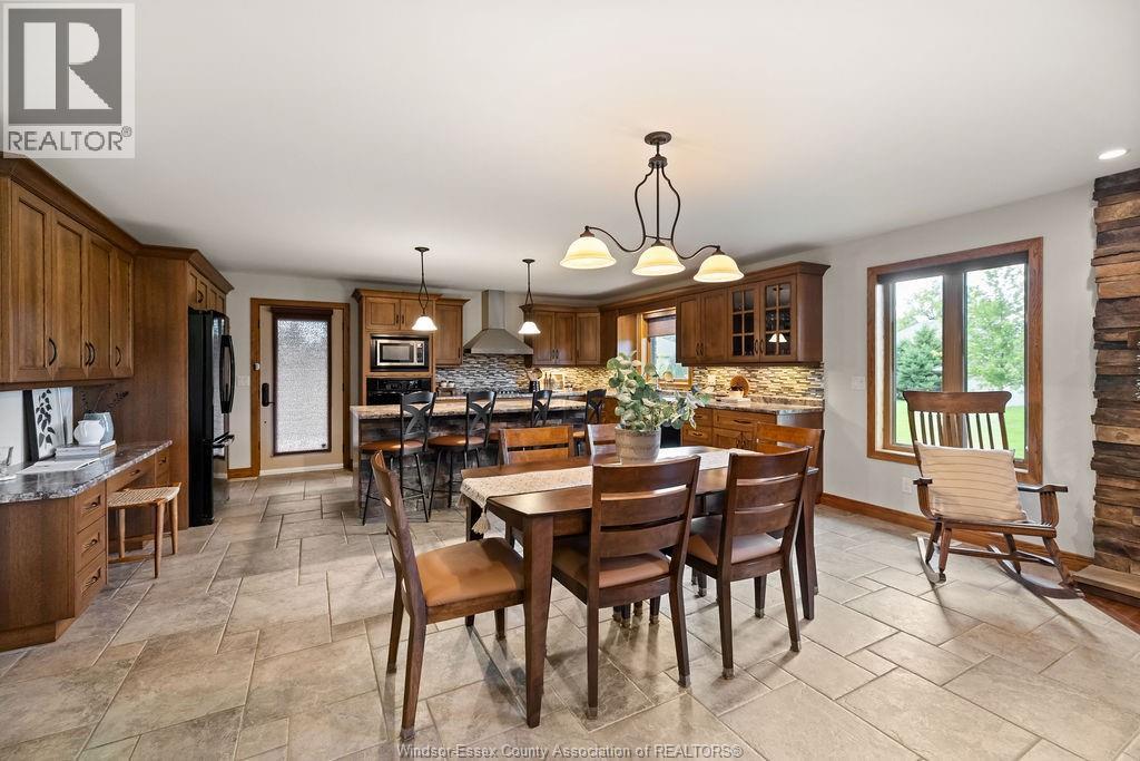 1352 Tecumseh Rd, Lakeshore, Ontario  N0R 1N0 - Photo 14 - 26022957
