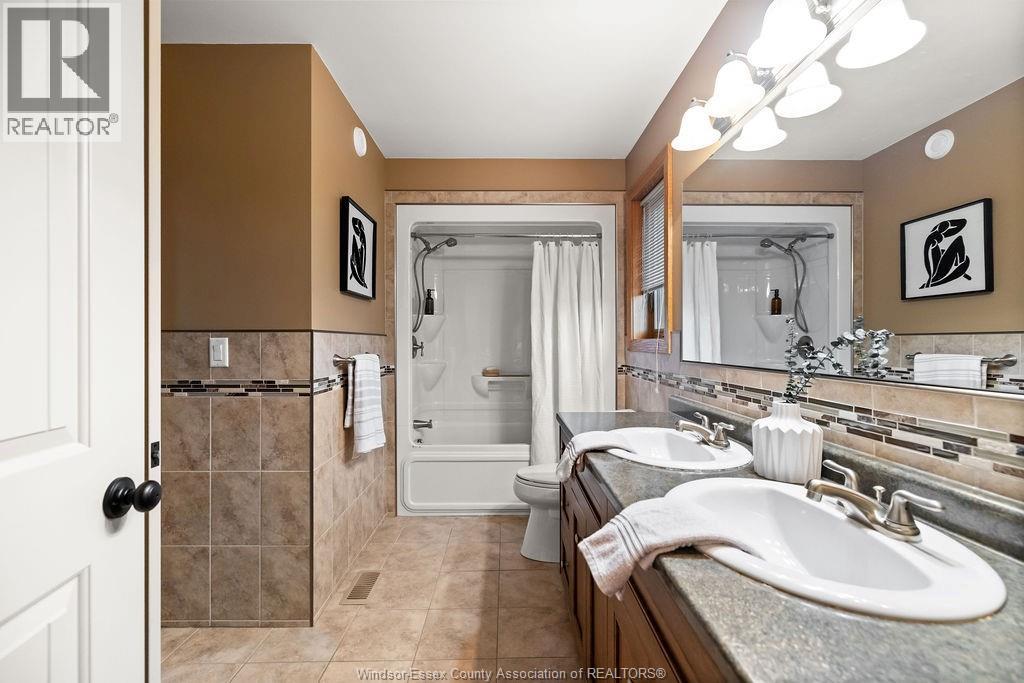 1352 Tecumseh Rd, Lakeshore, Ontario  N0R 1N0 - Photo 27 - 26022957