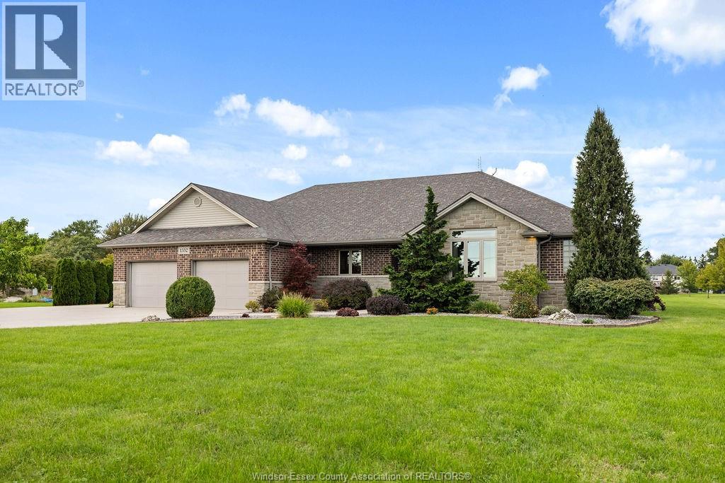 1352 Tecumseh Rd, Lakeshore, Ontario  N0R 1N0 - Photo 6 - 26022957