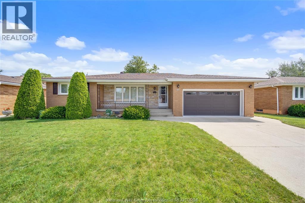 2506 LONGFELLOW AVENUE, Windsor, Ontario