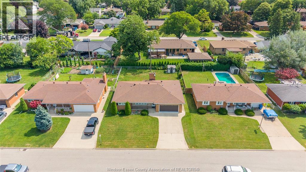 2506 Longfellow Avenue, Windsor, Ontario  N9E 2K9 - Photo 44 - 26023224