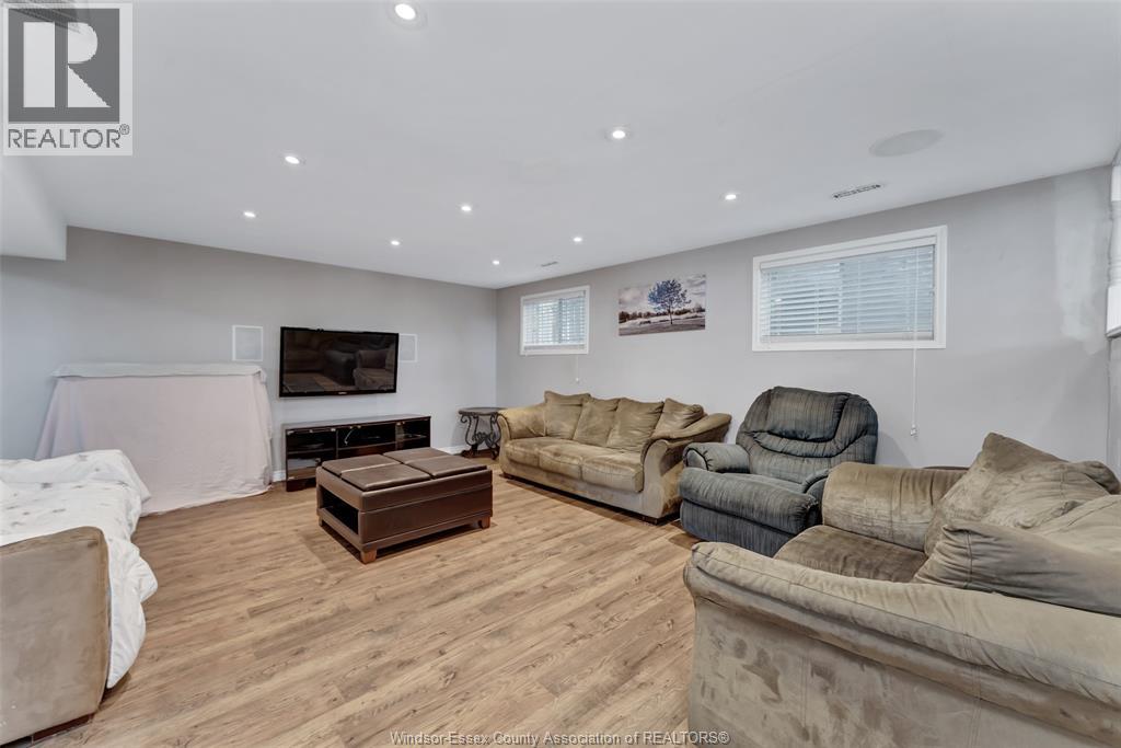 12117 Valente Court, Tecumseh, Ontario  N8N 3B9 - Photo 28 - 26023235