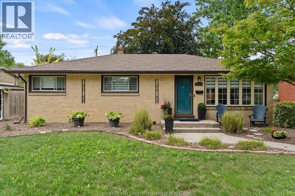 3425 Roxborough BOULEVARD, Windsor, Ontario