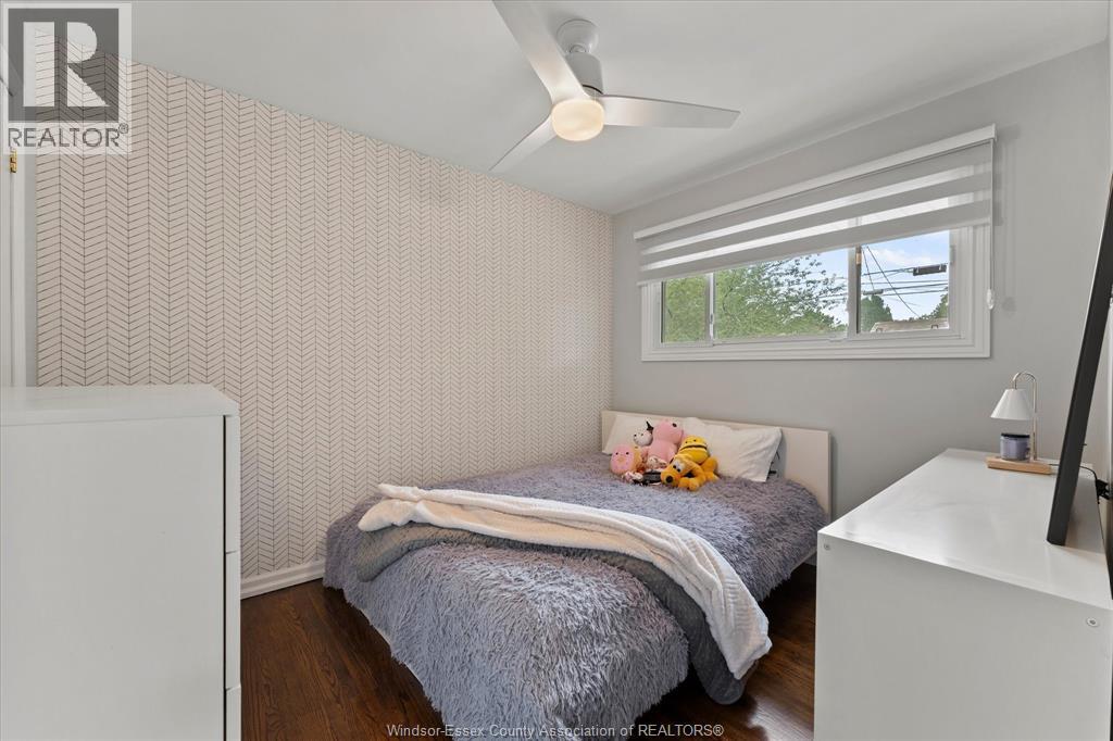 3425 Roxborough Boulevard, Windsor, Ontario  N9E 2Z9 - Photo 15 - 26023158