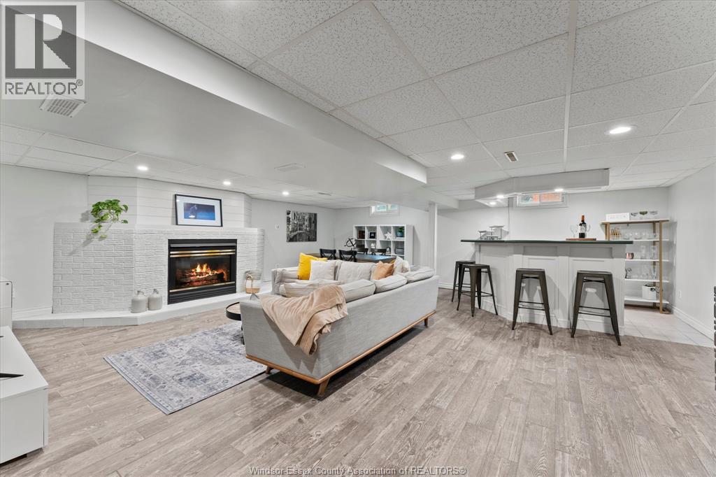 3425 Roxborough Boulevard, Windsor, Ontario  N9E 2Z9 - Photo 16 - 26023158