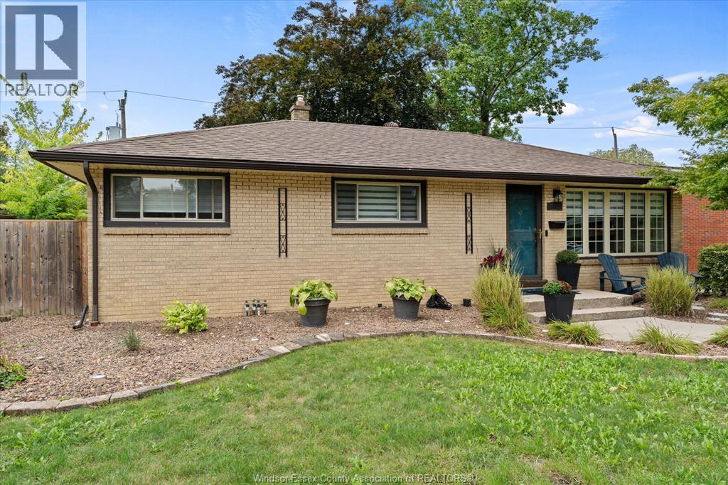 3425 Roxborough Boulevard, Windsor, Ontario  N9E 2Z9 - Photo 26 - 26023158