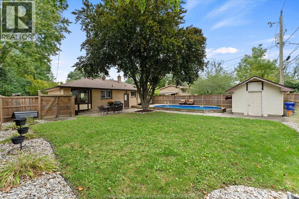 3425 Roxborough Boulevard, Windsor, Ontario  N9E 2Z9 - Photo 36 - 26023158