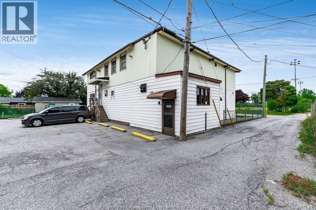 2330-2334 Mcdougall, Windsor, Ontario  N8X 3N4 - Photo 40 - 26023133