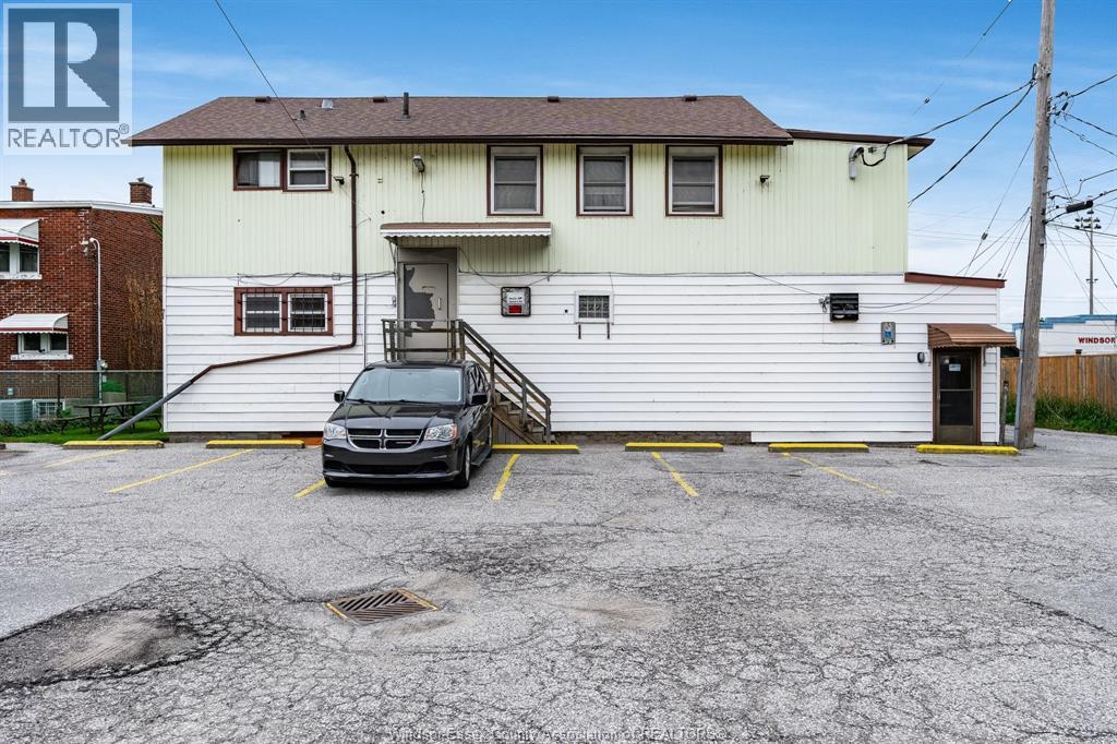 2330-2334 Mcdougall, Windsor, Ontario  N8X 3N4 - Photo 41 - 26023133