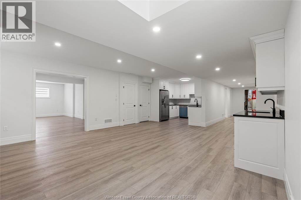 3161 Mcrobbie, Windsor, Ontario  N8R 0A2 - Photo 39 - 26023244