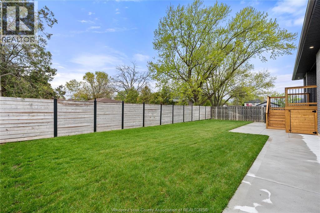 3161 Mcrobbie, Windsor, Ontario  N8R 0A2 - Photo 47 - 26023244