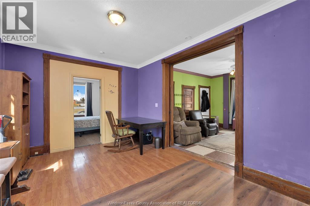 559 Assumption, Windsor, Ontario  N9A 3B3 - Photo 11 - 26023223