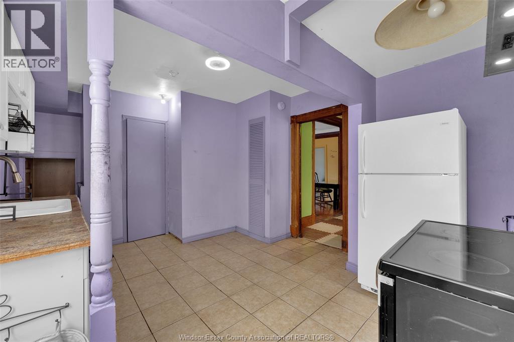 559 Assumption, Windsor, Ontario  N9A 3B3 - Photo 16 - 26023223