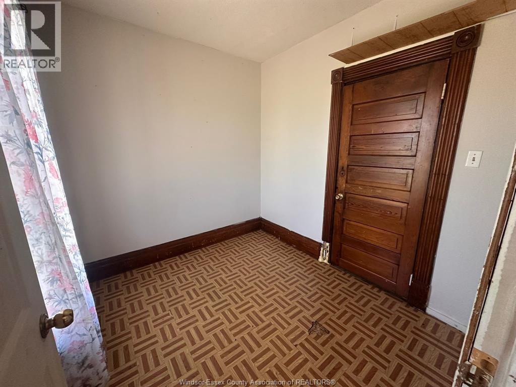 559 Assumption, Windsor, Ontario  N9A 3B3 - Photo 28 - 26023223