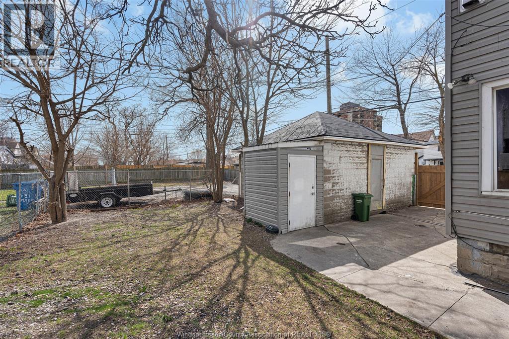 559 Assumption, Windsor, Ontario  N9A 3B3 - Photo 33 - 26023223