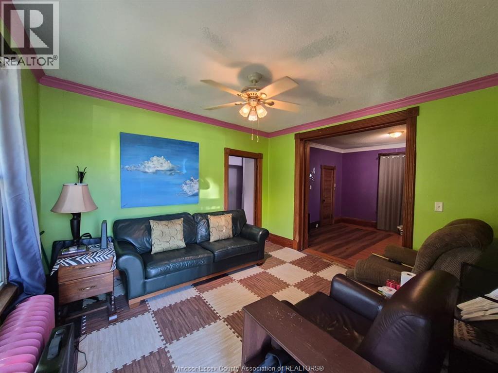 559 Assumption, Windsor, Ontario  N9A 3B3 - Photo 39 - 26023223