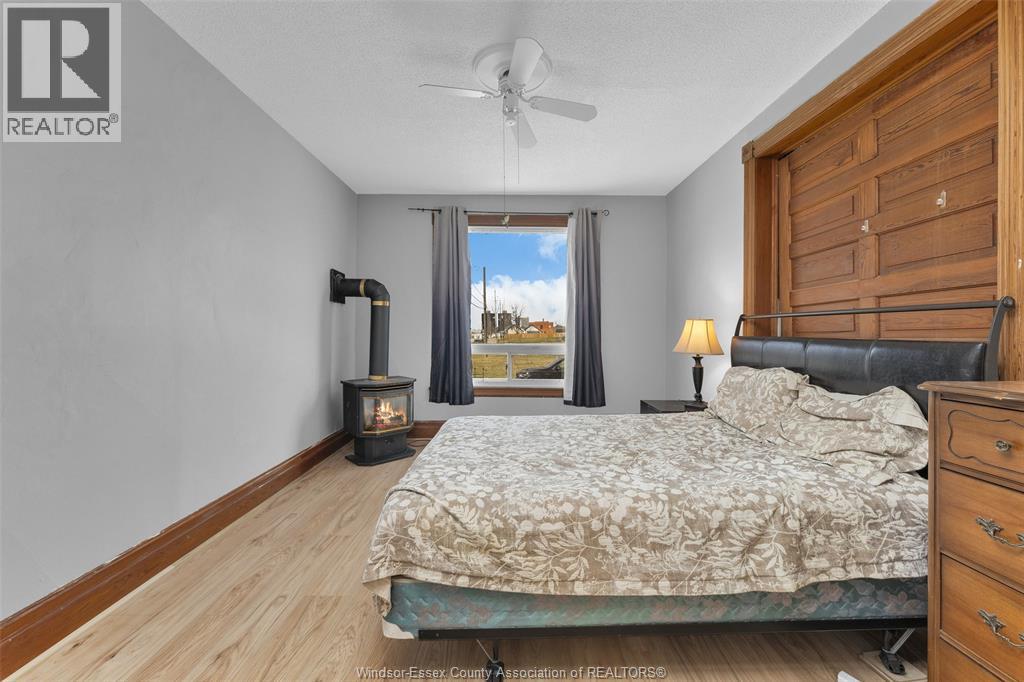 559 Assumption, Windsor, Ontario  N9A 3B3 - Photo 6 - 26023223