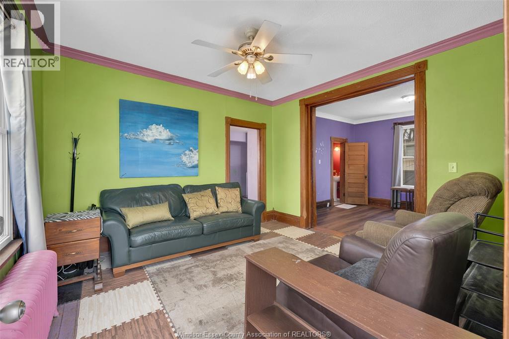 559 Assumption, Windsor, Ontario  N9A 3B3 - Photo 7 - 26023223