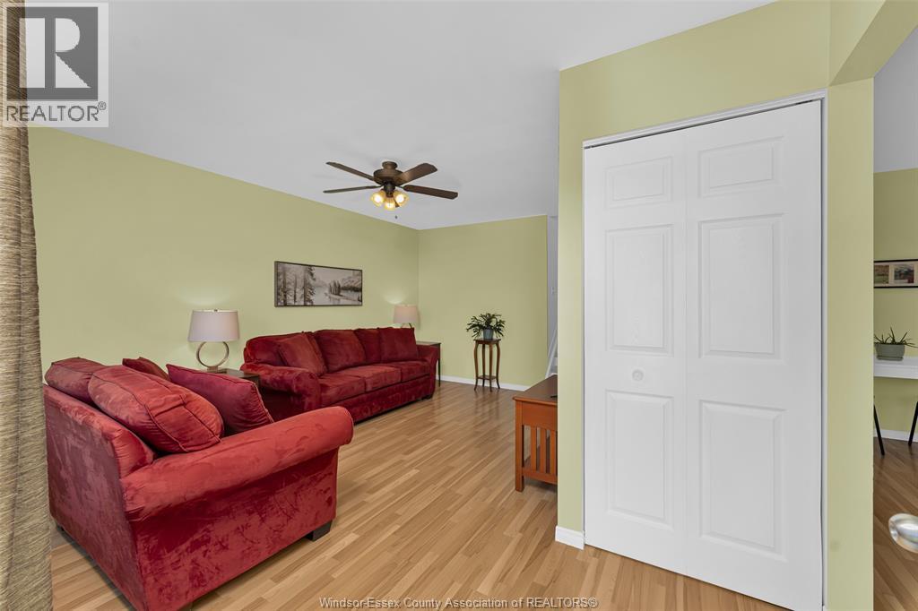 3378 Candlewood Crescent, Windsor, Ontario  N8W 5M5 - Photo 7 - 26023253