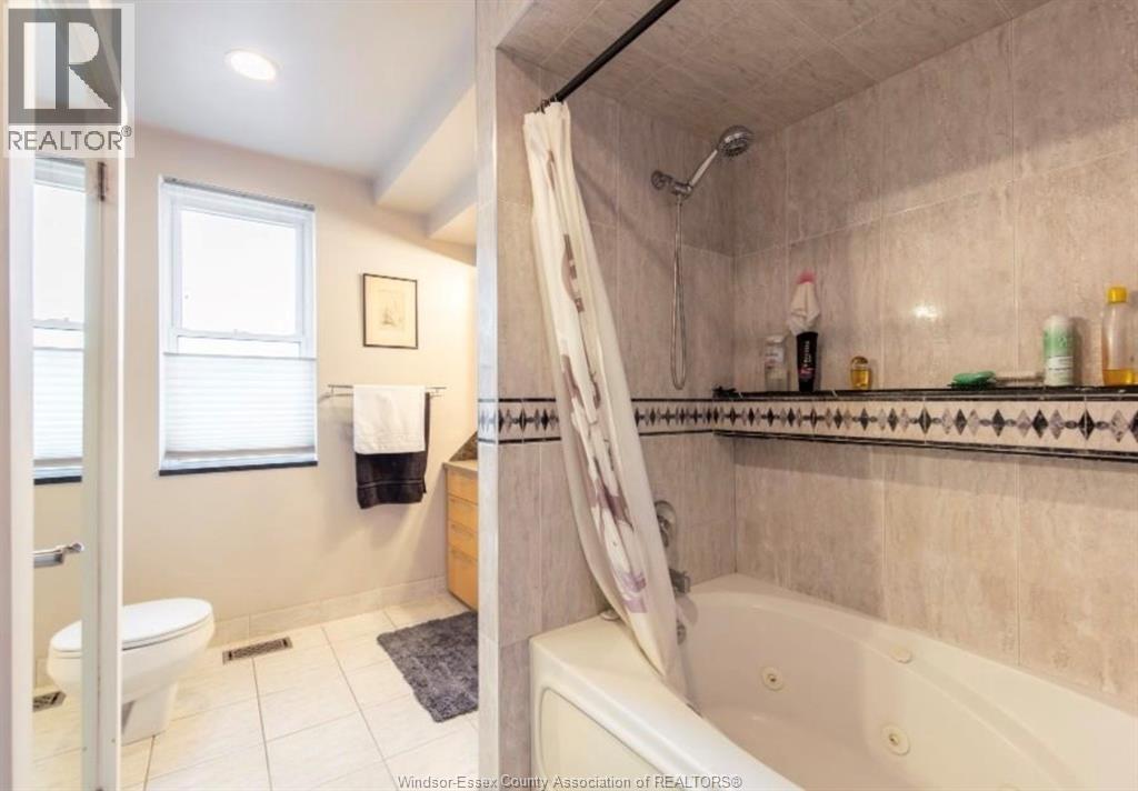 1679 Drouillard Unit# Upper, Windsor, Ontario  N8Y 2S4 - Photo 5 - 26023258