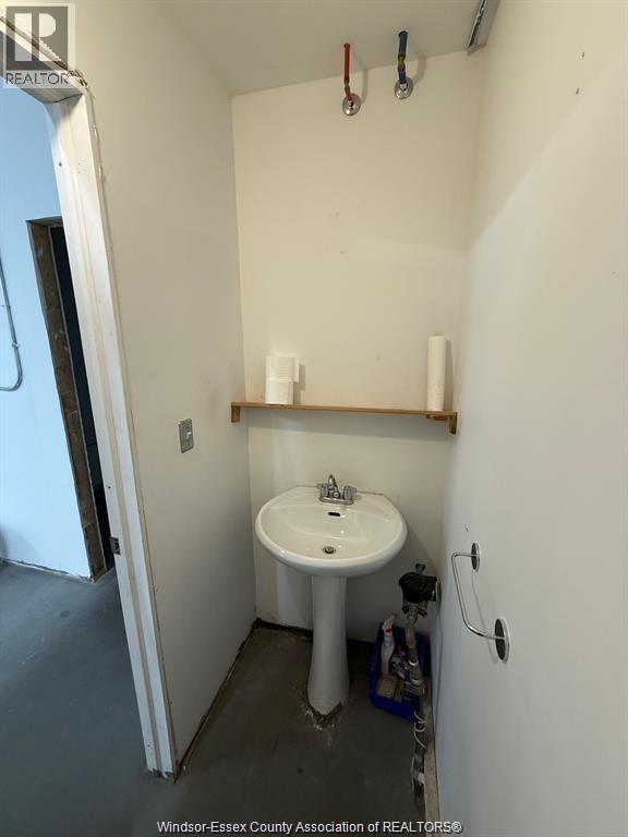 357 Queen Street Unit# V/l + Shop + Garage, Harrow, Ontario  N0R 1G0 - Photo 3 - 26023250