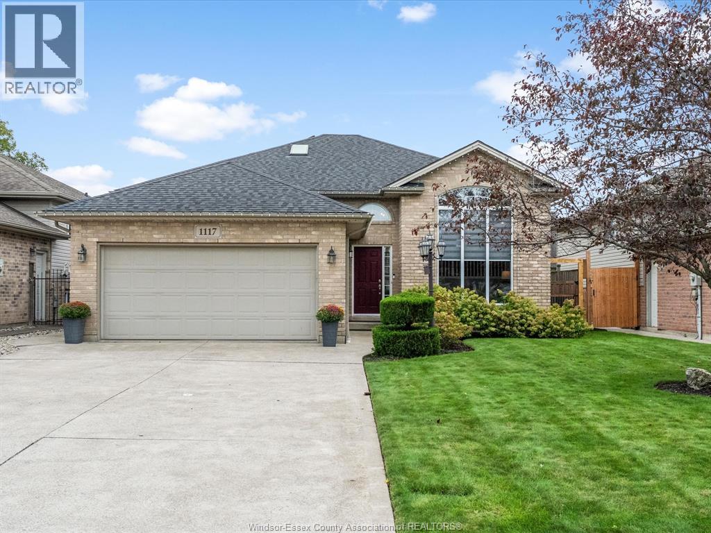 1117 MONARCH MEADOWS DRIVE, Lakeshore, Ontario