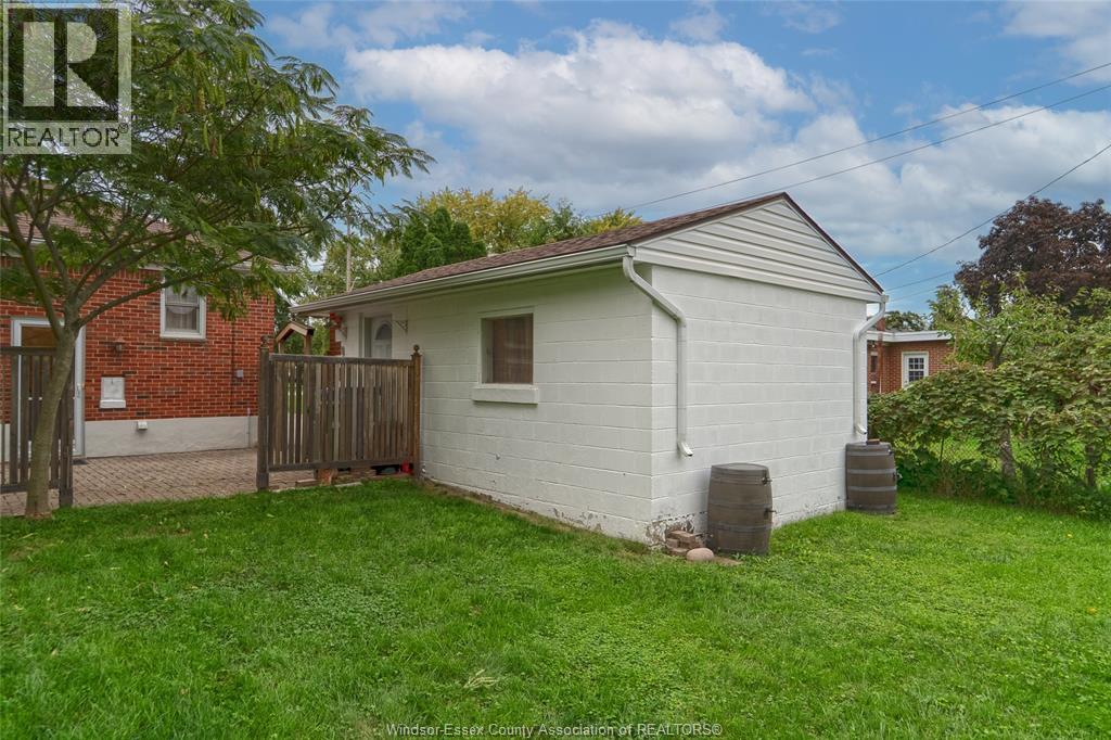 1051 Grand Marais Road West, Windsor, Ontario  N9E 1C2 - Photo 31 - 26023195
