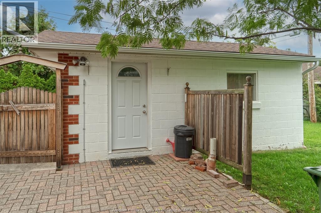 1051 Grand Marais Road West, Windsor, Ontario  N9E 1C2 - Photo 33 - 26023195