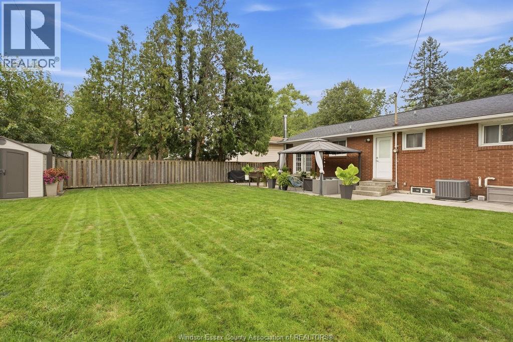 3343 St Patrick's Avenue, Windsor, Ontario  N9E 3H2 - Photo 34 - 26023262
