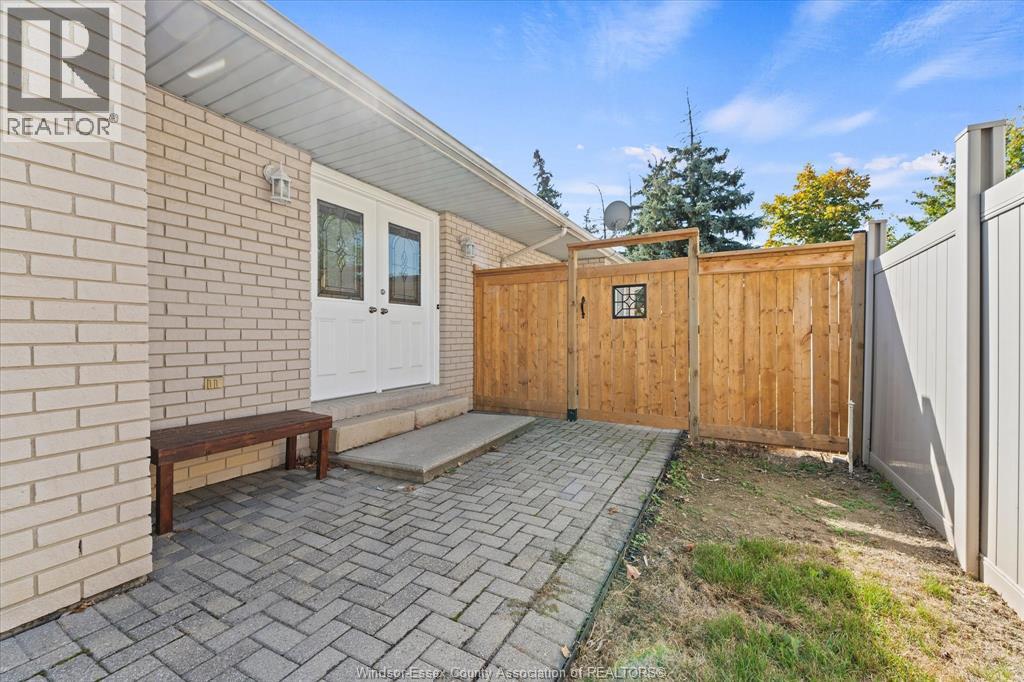 1467 Guildwood Crescent, Lasalle, Ontario  N9H 2B3 - Photo 3 - 26023260