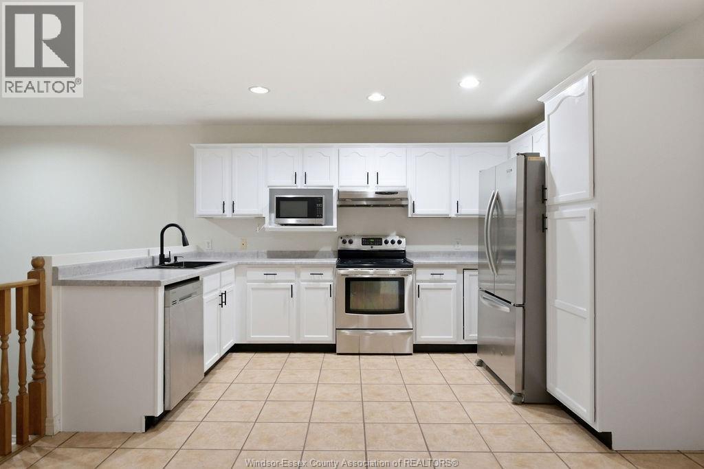 1544 Imperial Crescent, Windsor, Ontario  N9G 2T8 - Photo 8 - 26023236