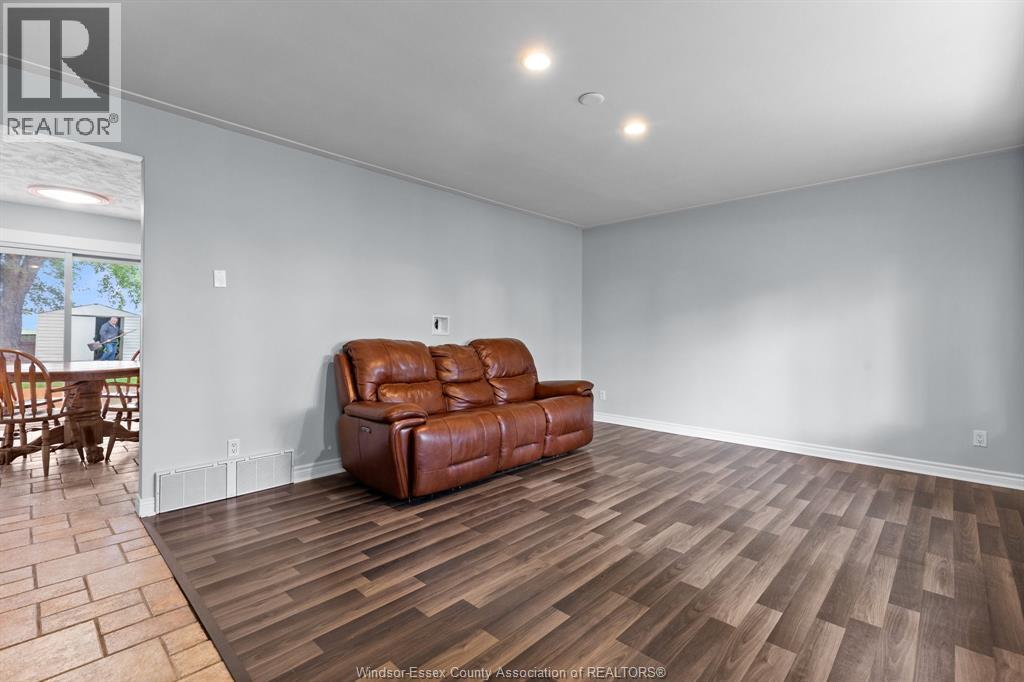 851 County Rd 31, St. Joachim, Ontario  N8L 1L7 - Photo 4 - 26023067