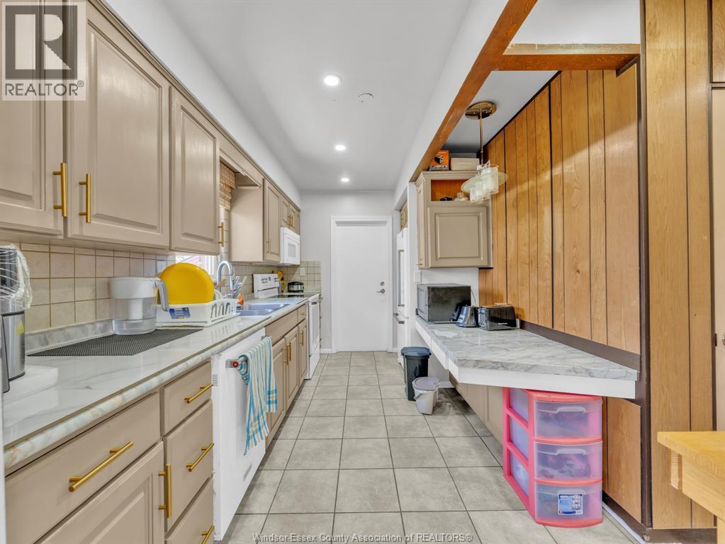 3551 Dominion Boulevard, Windsor, Ontario  N9E 2P1 - Photo 10 - 26023272