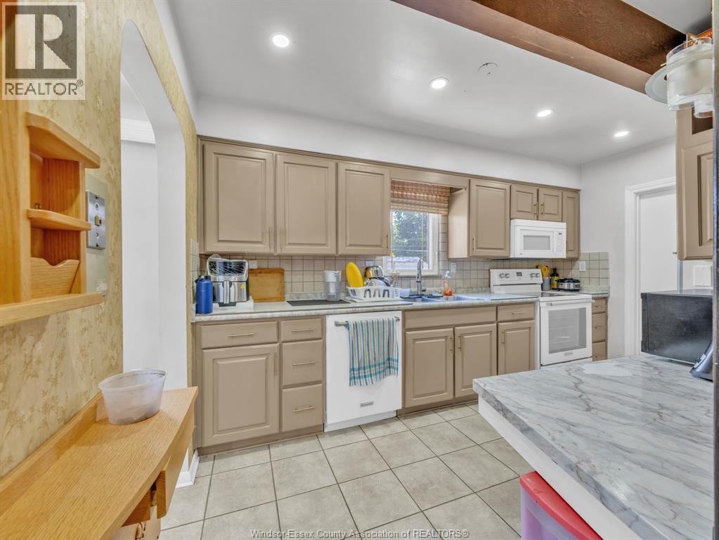 3551 Dominion Boulevard, Windsor, Ontario  N9E 2P1 - Photo 11 - 26023272