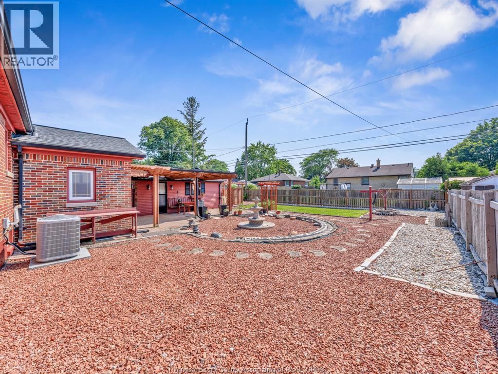 3551 Dominion Boulevard, Windsor, Ontario  N9E 2P1 - Photo 38 - 26023272
