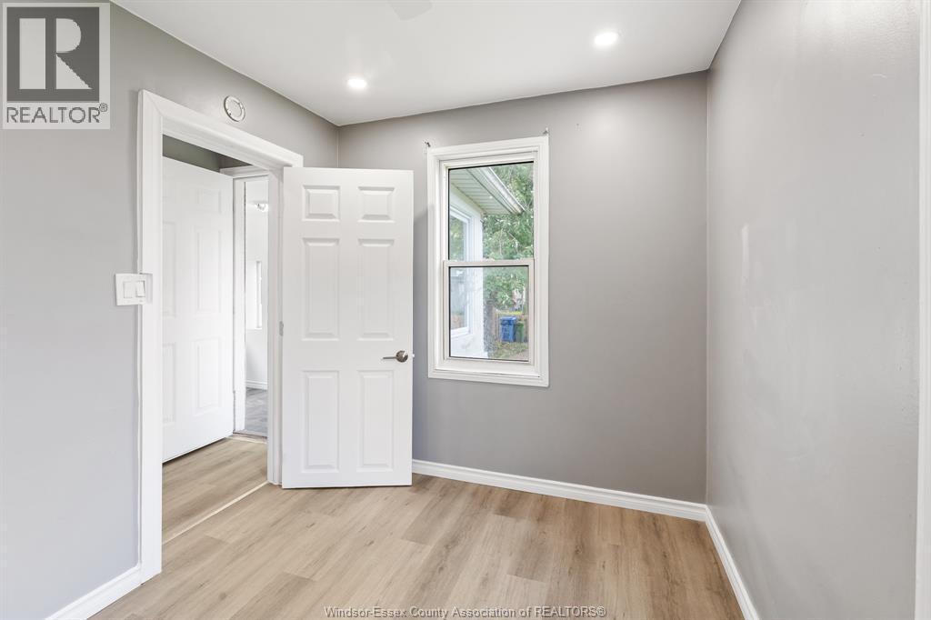 1016 Hickory Road, Windsor, Ontario  N8Y 3S1 - Photo 6 - 26023129